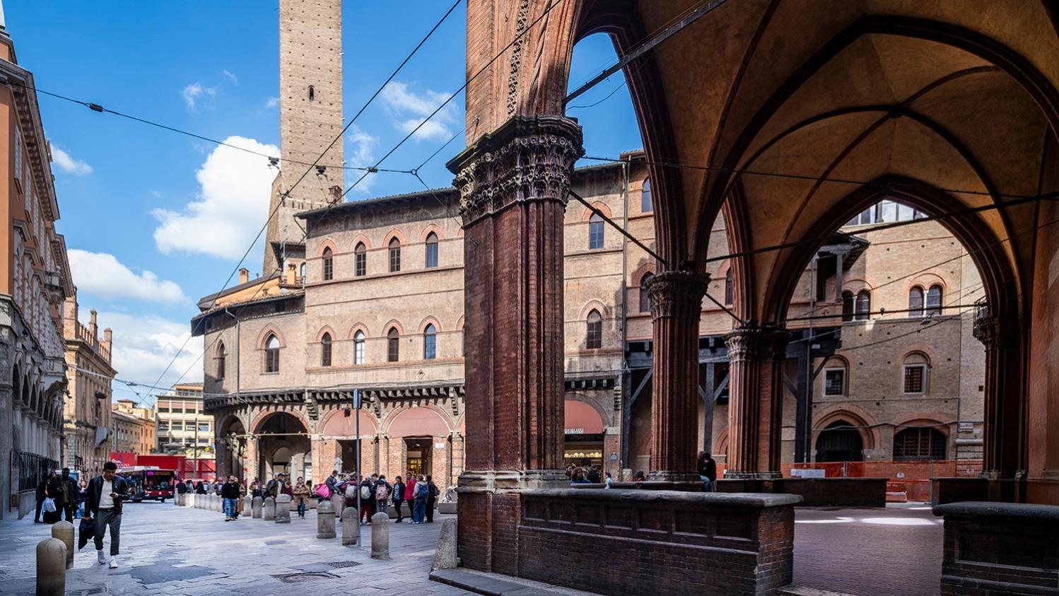 House Of Magic - Due Torri Apartment Bologna Luaran gambar